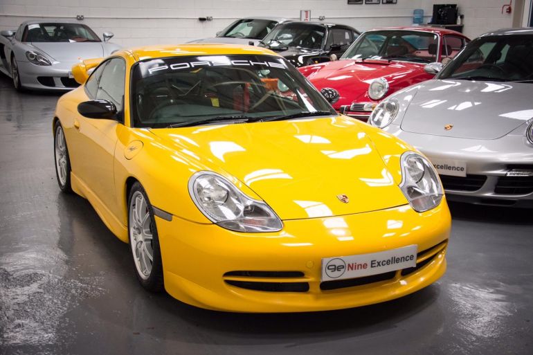 996.1 GT3 Clubsport K400 in Speed Yellow